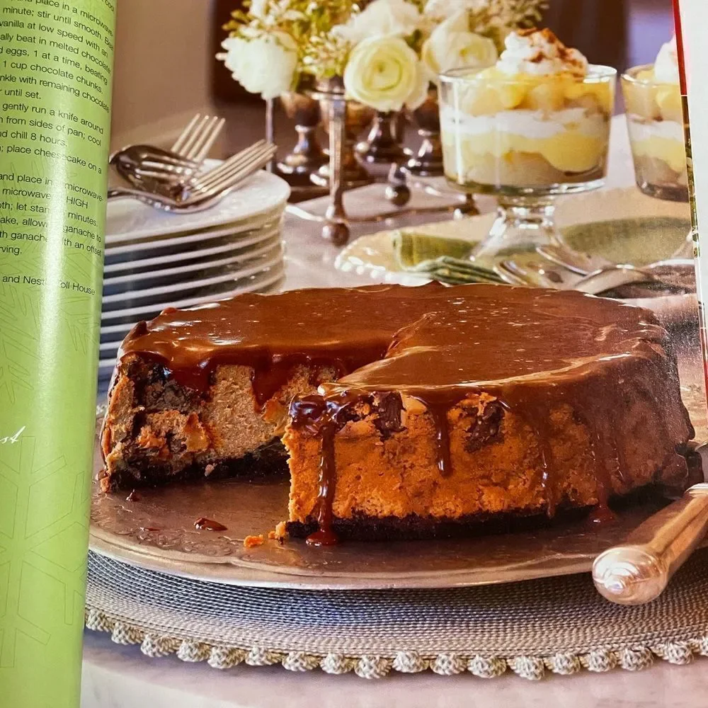 CHRISTMAS COOKBOOK BY SOUTHERN LIVING‎